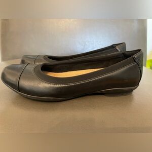 Clarks Unstructured Black Leather Comfort Dress Shoes size 6.5 US